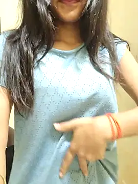 Snapshot of Raj-kumari chatting on 05-01-26, 04:34 Raj-kumari online show from 05-01-26, 04:34
