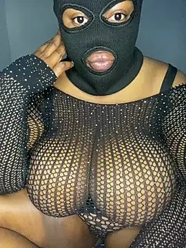 Snapshot of curvywithbigtitties chatting on 07-31-26, 08:17 curvywithbigtitties online show from 07-31-26, 08:17