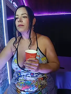 Danniela20 online show from 07-10-26, 04:34