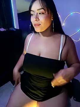 Danniela20 online show from 10-19-25, 05:16