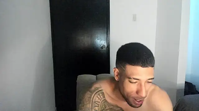 ThiagoLugo online show from 04-11-26, 07:45