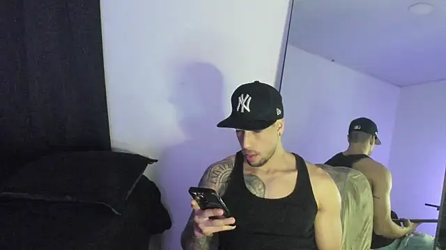 ThiagoLugo online show from 11-22-25, 04:33