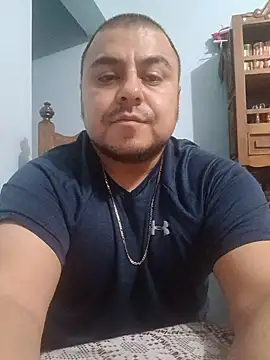 Snapshot of romiroom chatting on 06-17-26, 07:19 romiroom online show from 06-17-26, 07:19