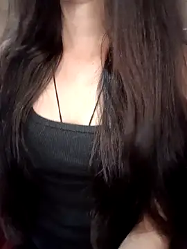 Queen Pooja7 online show from 10-18-25, 06:43