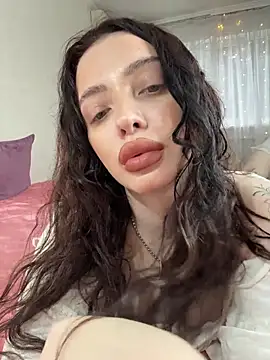 Hannah xBaby online show from 11-18-25, 11:35