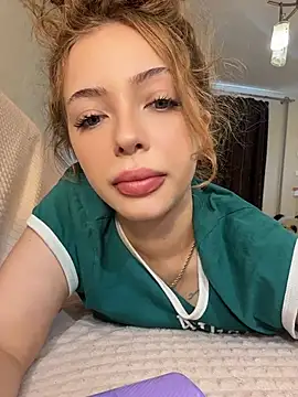 Snapshot of Hannah_xBaby chatting on 06-17-26, 09:30 Hannah xBaby online show from 06-17-26, 09:30