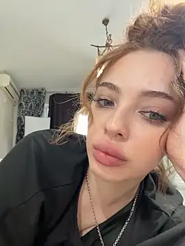 Hannah xBaby online show from 03-24-26, 01:00