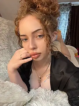 Snapshot of Hannah_xBaby chatting on 06-08-26, 11:00 Hannah xBaby online show from 06-08-26, 11:00