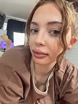 Hannah xBaby online show from 03-31-26, 11:34