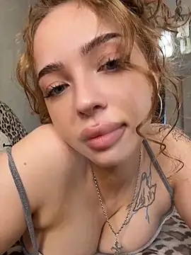 Snapshot of Hannah_xBaby chatting on 06-19-26, 03:40 Hannah xBaby online show from 06-19-26, 03:40