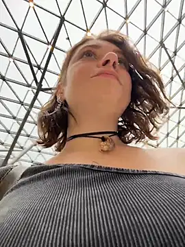 lucy-joy online show from 10-15-25, 09:28