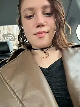 lucy-joy online show from 10-03-25, 11:12