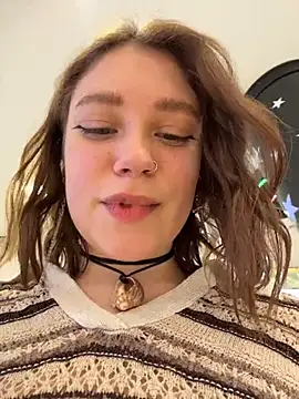 lucy-joy online show from 11-16-25, 08:19