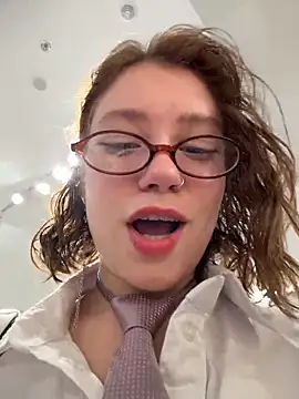 lucy-joy online show from 10-16-25, 10:34