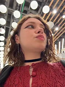 lucy-joy online show from 11-28-25, 09:20