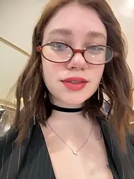 lucy-joy online show from 01-15-26, 09:34