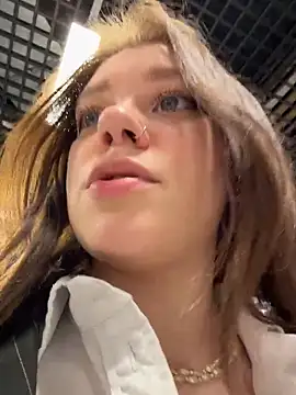 lucy-joy online show from 03-13-26, 11:37