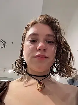 lucy-joy online show from 10-14-25, 09:54