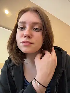 lucy-joy online show from 04-07-26, 10:06