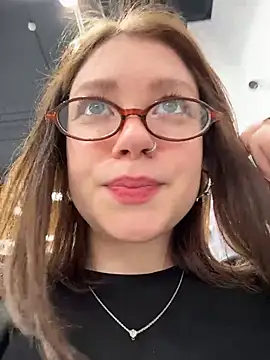 lucy-joy online show from 03-01-26, 09:31