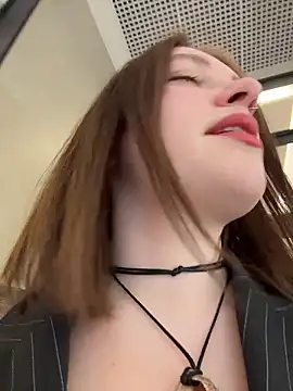 lucy-joy online show from 01-11-26, 09:27