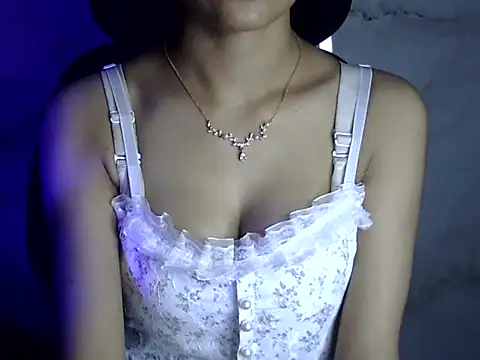 Snapshot of Shizuka_11 chatting on 09-14-25, 07:25 Shizuka 11 online show from 09-14-25, 07:25