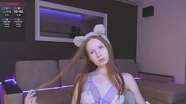 FoxyMira online show from 03-12-26, 04:11
