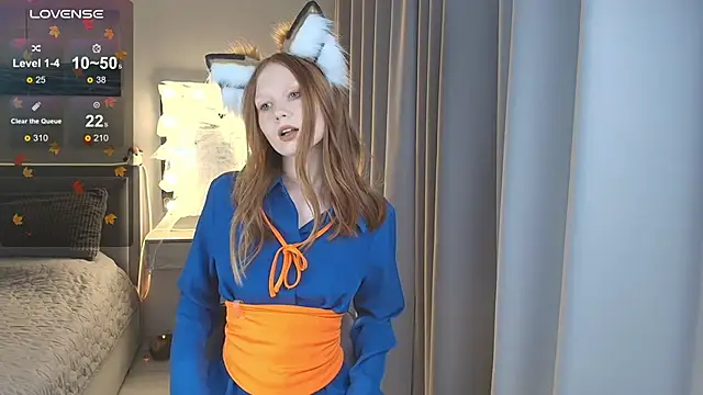 FoxyMira online show from 10-29-25, 01:32