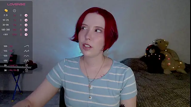 Ruby Flame online show from 10-31-25, 09:50