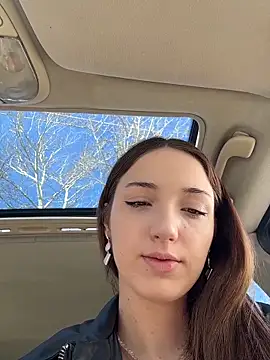 DollyTall online show from 03-25-26, 08:14