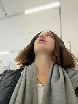 DollyTall online show from 10-13-25, 07:43