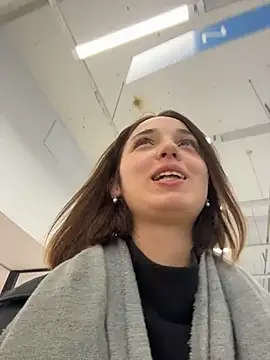 DollyTall online show from 10-17-25, 08:50