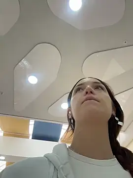 DollyTall online show from 04-11-26, 07:45