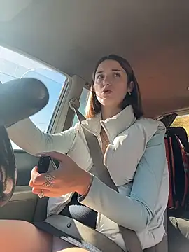 DollyTall online show from 09-26-25, 08:43