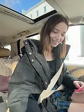 DollyTall online show from 02-15-26, 08:24