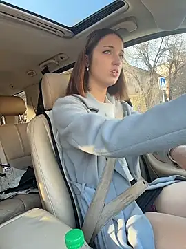 DollyTall online show from 10-29-25, 09:52