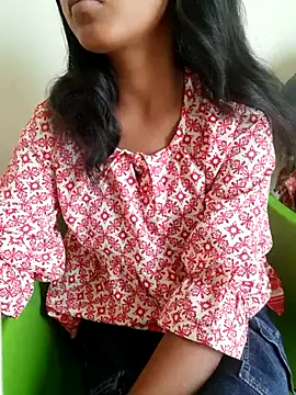 Snapshot of AnkitaDevi chatting on 07-23-26, 04:10 AnkitaDevi online show from 07-23-26, 04:10