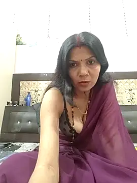 Snapshot of Yourhotsweetgirl chatting on 02-15-26, 04:06 Yourhotsweetgirl online show from 02-15-26, 04:06
