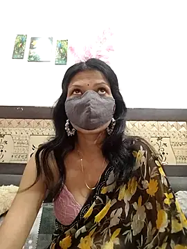 Yourhotsweetgirl online show from 10-06-25, 03:51