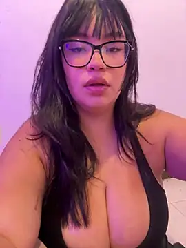 Emily Taylor2 online show from 04-25-26, 02:03