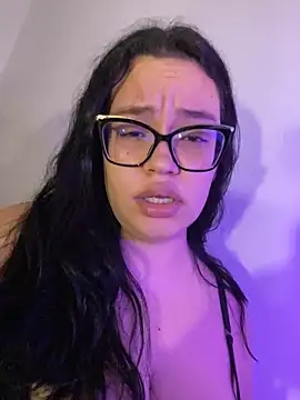 Emily Taylor2 online show from 10-22-25, 02:22