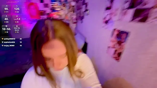 NaomiRey1 online show from 06-18-26, 06:02