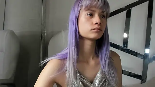 Snapshot of barbieambar chatting on 10-10-25, 01:45 barbieambar online show from 10-10-25, 01:45