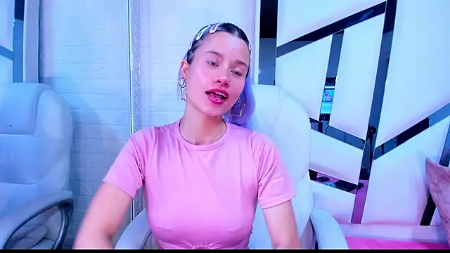 Snapshot of barbieambar chatting on 09-10-25, 12:26 barbieambar online show from 09-10-25, 12:26