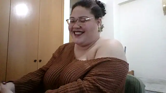 Snapshot of GoddessMocha chatting on 01-12-26, 02:46 GoddessMocha online show from 01-12-26, 02:46
