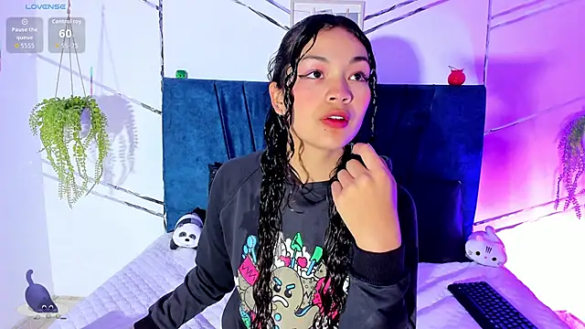 Camilla Miller01 online show from 11-15-25, 01:15