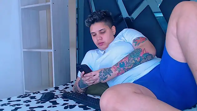 karla sexy21 online show from 11-17-25, 04:27