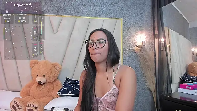 AmyStar1 online show from 11-18-25, 09:07