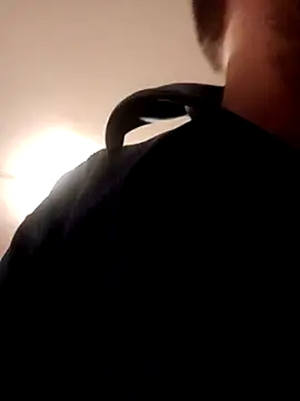 Snapshot of ynroh_87 chatting on 02-22-26, 05:14 ynroh 87 online show from 02-22-26, 05:14