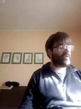 Snapshot of ynroh_87 chatting on 03-20-26, 02:07 ynroh 87 online show from 03-20-26, 02:07